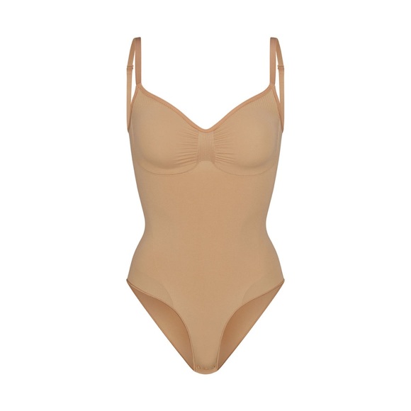 SKIMS
Seamless Sculpt Brief Bodysuit - Sienna NWOT - Picture 4 of 8